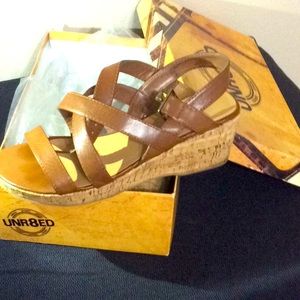 Women shoes.....Unr8ed